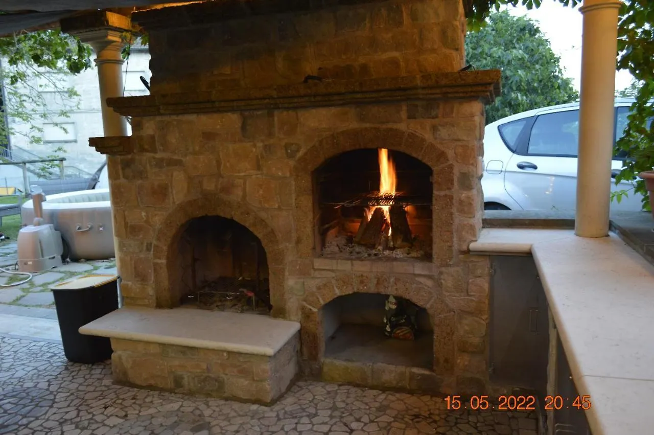 Villa Dacia Guiglia 0*,